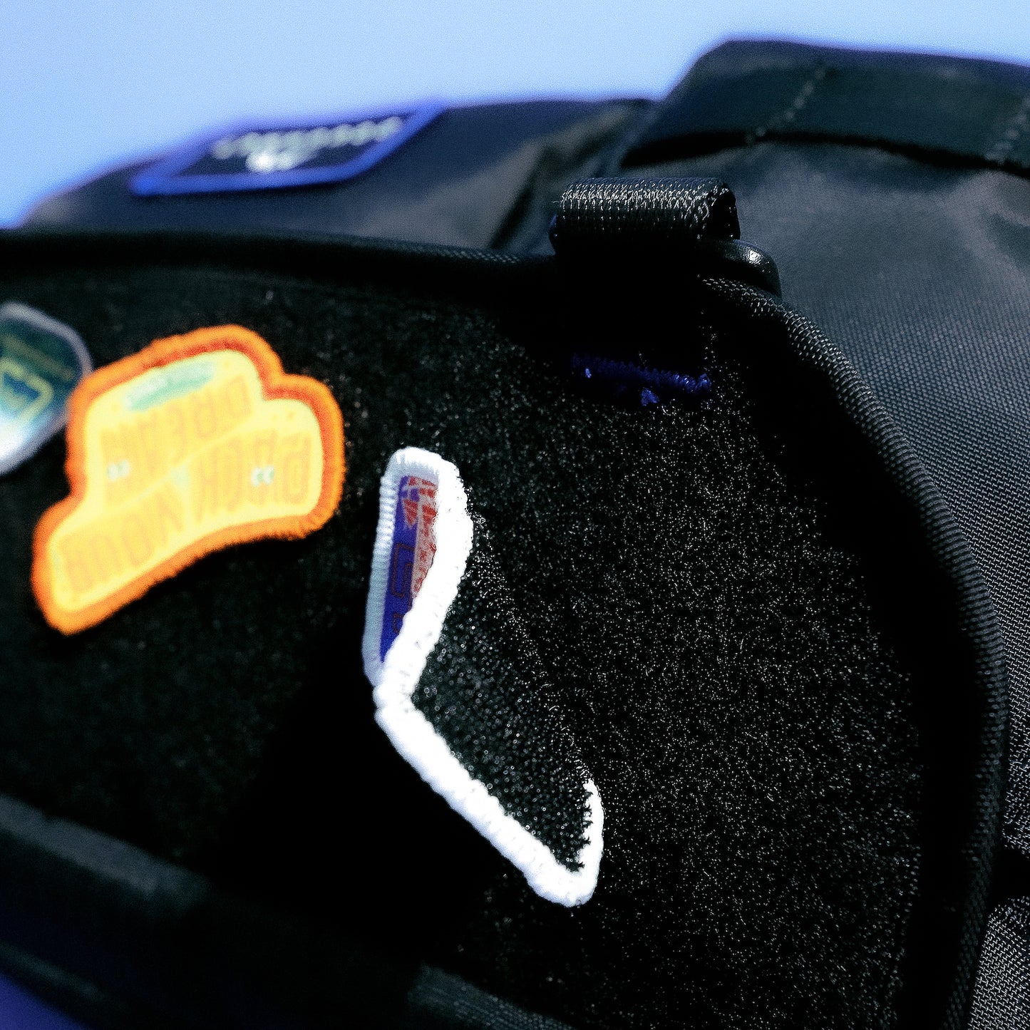 Mission Lite Doughnut Airlines Ii Series Crossbody Bag